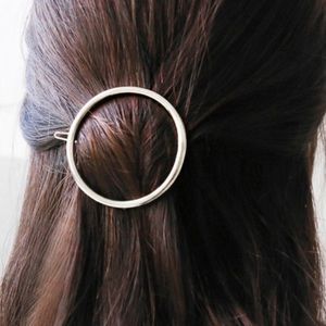 NEW Silver Circle Hair Clip